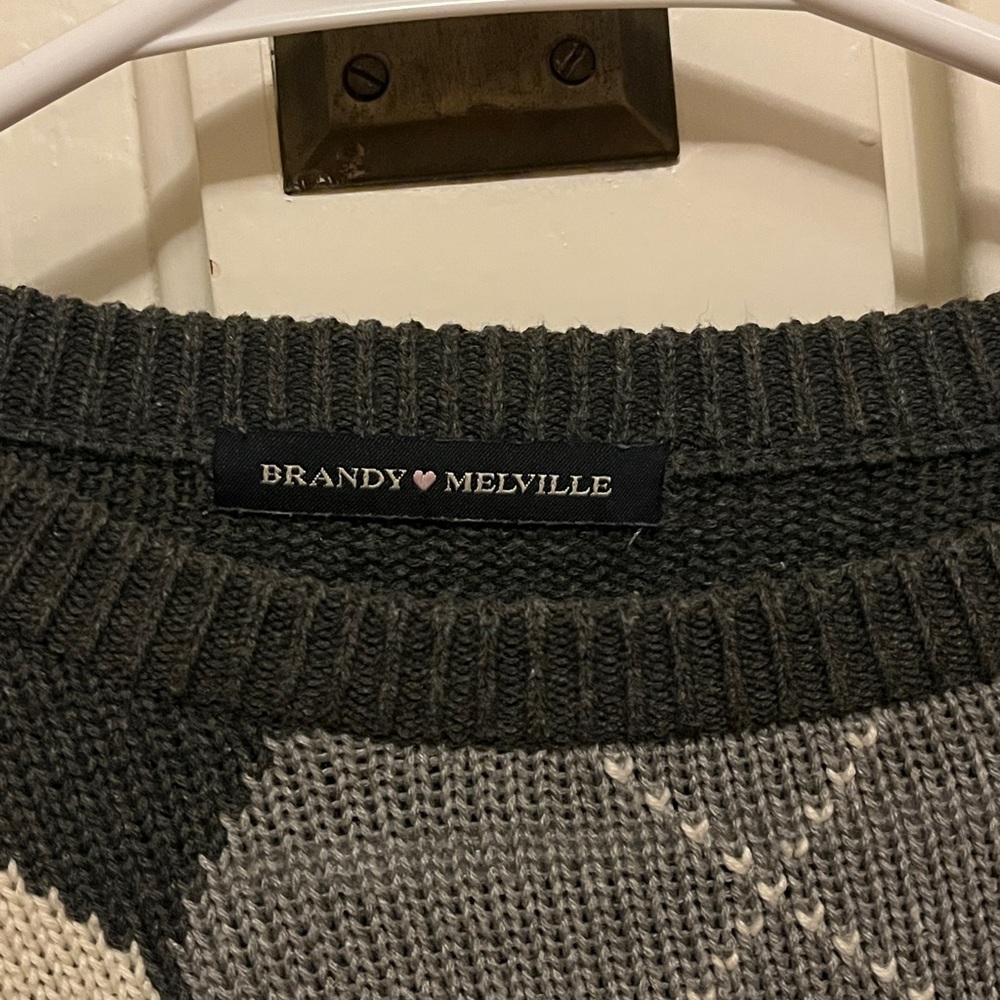 Super cute brandy melville checkered sweater - Picture 3 of 3